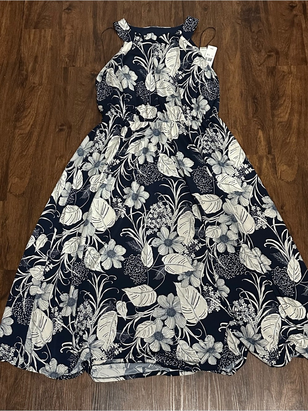 Robbie Bee Navy and White Floral Maxi Dress